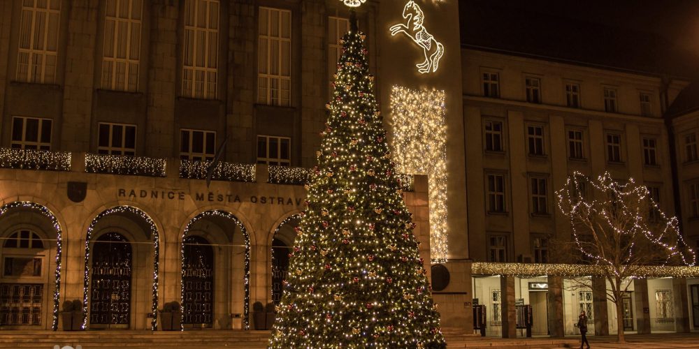 Rozsvícení vánočních stromů v Ostravě