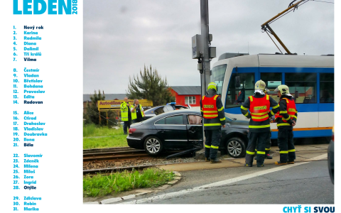 V Ostravě vznikl nový kalendář „Chyť si svou tramvaj“ mapující kolize s vozy DPO